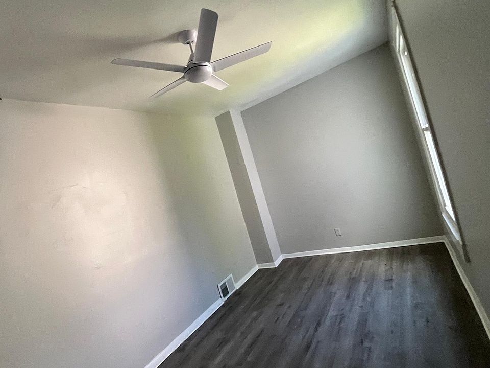 123125 Clinton Ave Oakdale PA Zillow