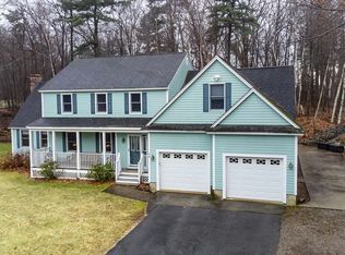 26 Sequoia Rd, Tyngsboro, MA 01879