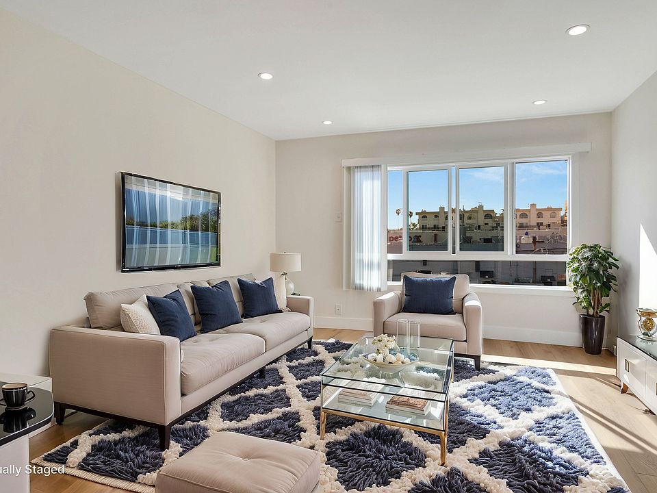 Staged living area