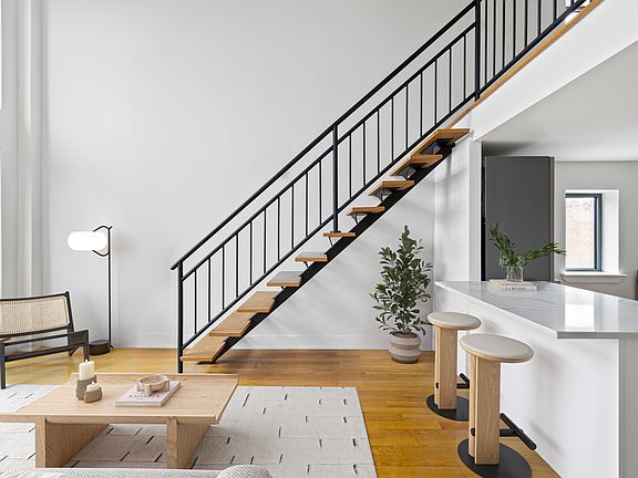 4th image of 282A Nassau Ave