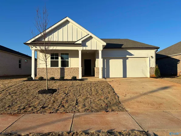17920 Daniel Island Dr, Athens, AL 35611