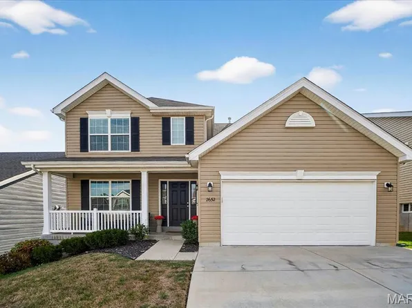 2652 Winding Valley Dr, Fenton, MO 63026