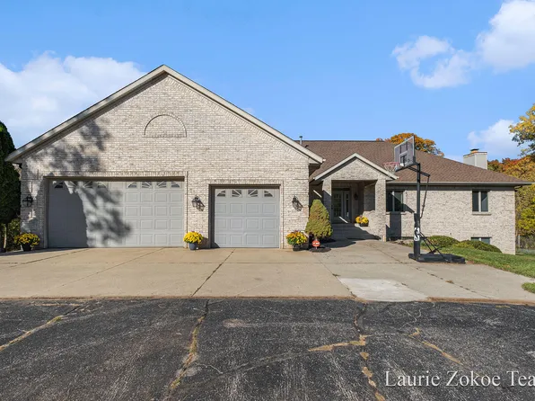 535 Leonard St NW, Grand Rapids, MI 49534