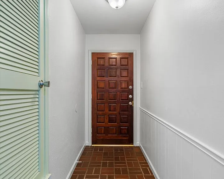 10057 Woodland Village Dr — Photo 4