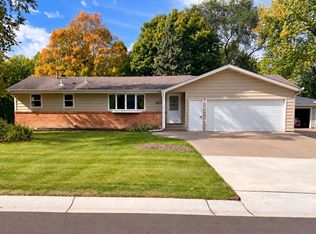 6573 Berkshire Ln N, Maple Grove, MN 55311