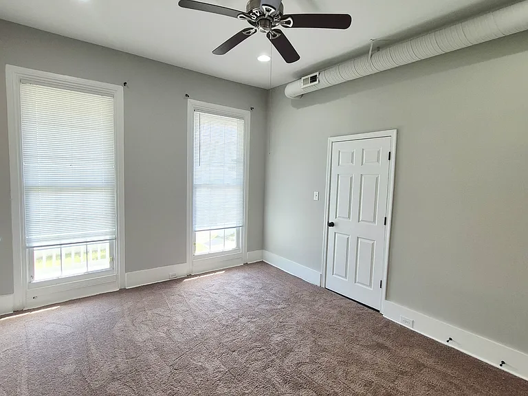 2820 Q St — Photo 4