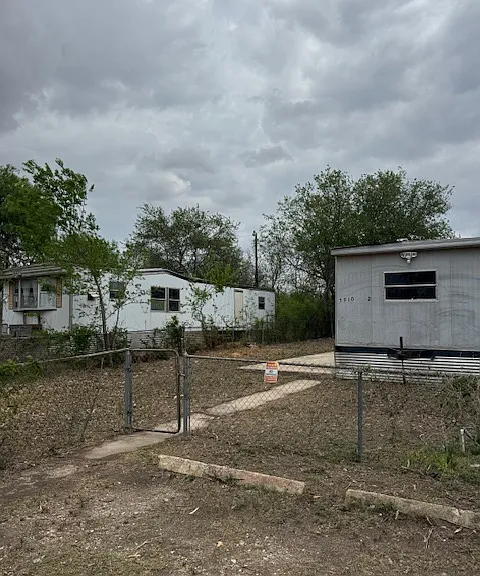 Dempsey Dr — Photo 4