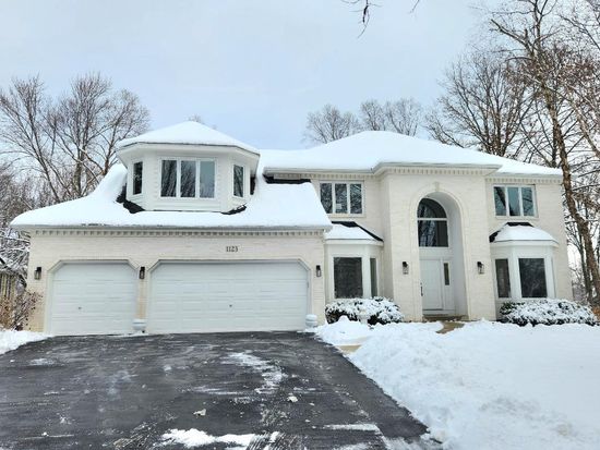1123 Thackery Ln, Naperville, IL 60564