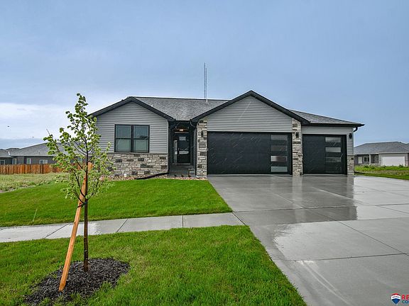3rd image of 7720 Vera Dr