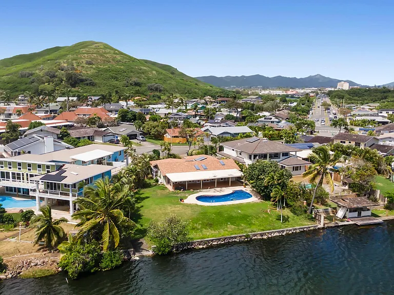 325 Hamakua Dr — Photo 4