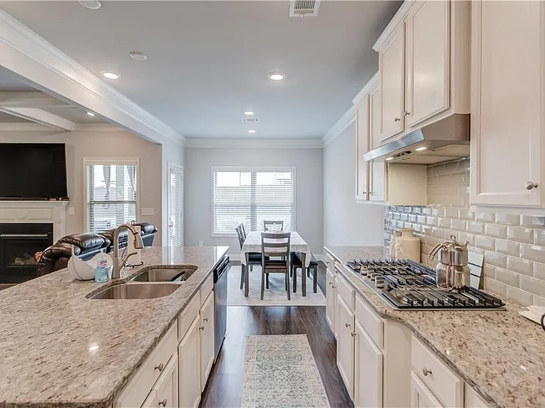 404 Henson Farm Dr — Photo 12