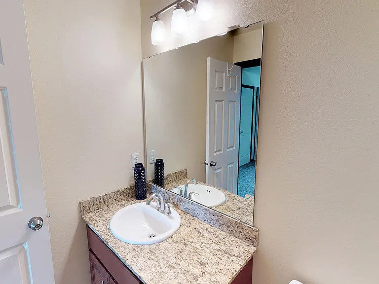 Town Square Townhomes — Photo 12