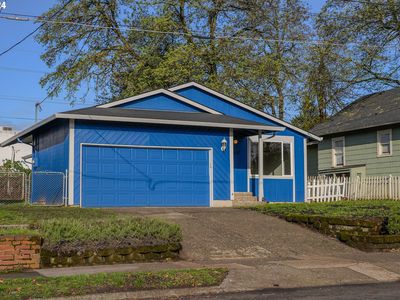 8827 SE Washington St, Portland, OR, 97216