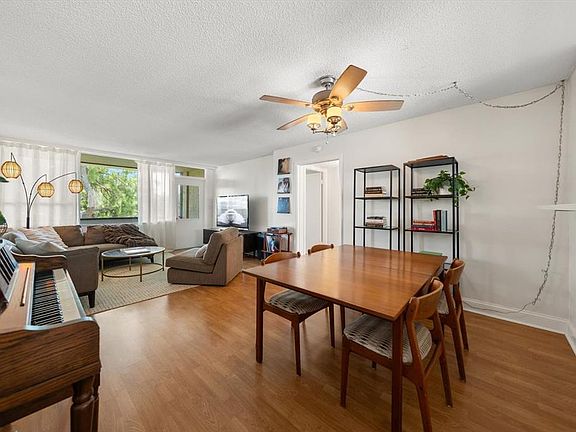 5th image of 2614 COVE CAY DRIVE #409