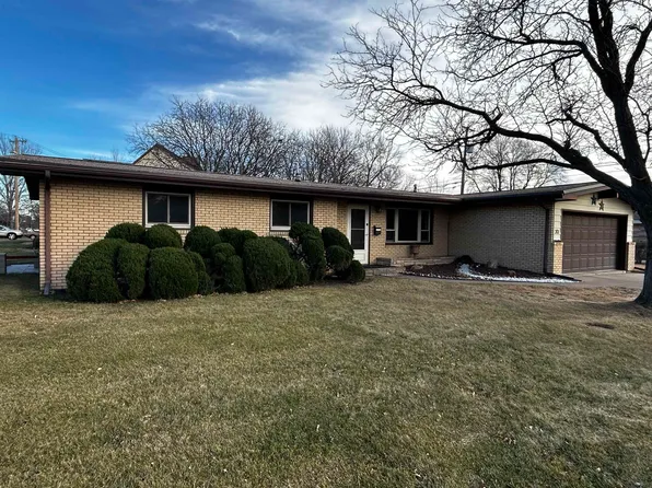 301 S CARR, North Platte, NE 69101