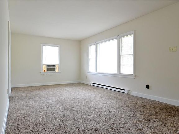 3rd image of 2953 Broad Rock Blvd