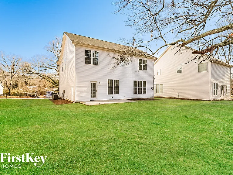 1816 Yarbrough Dr — Photo 15