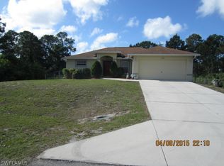 3205 43rd St SW, Lehigh Acres, FL 33971