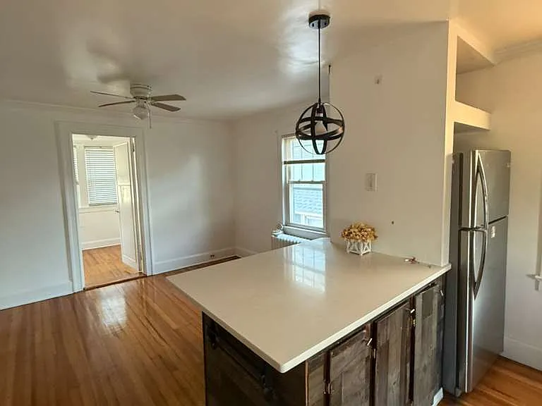 290 Roberts Ave #2 — Photo 1