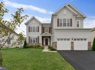 7 Lenmore Ct, Monroe Township, NJ 08831