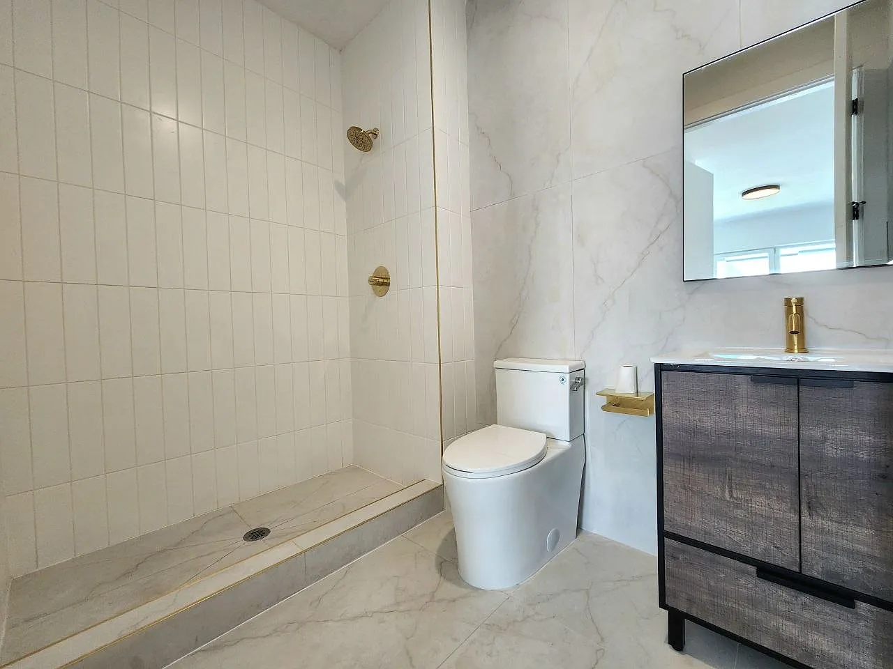 2 bed, 900 sqft, $2,650 — Photo 4