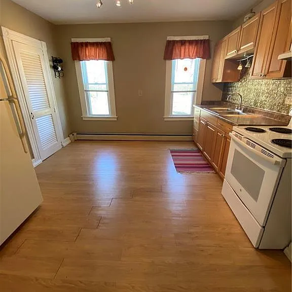 114 Nooks Hill Rd — Photo 4