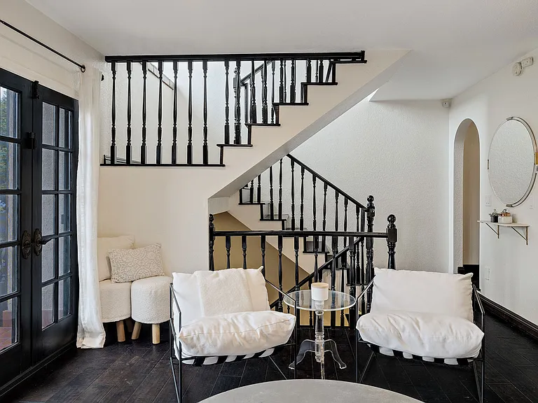 227 S Irena Ave #5 — Photo 8