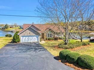 124 Bridgepoint Rd, Greenwood, SC 29649