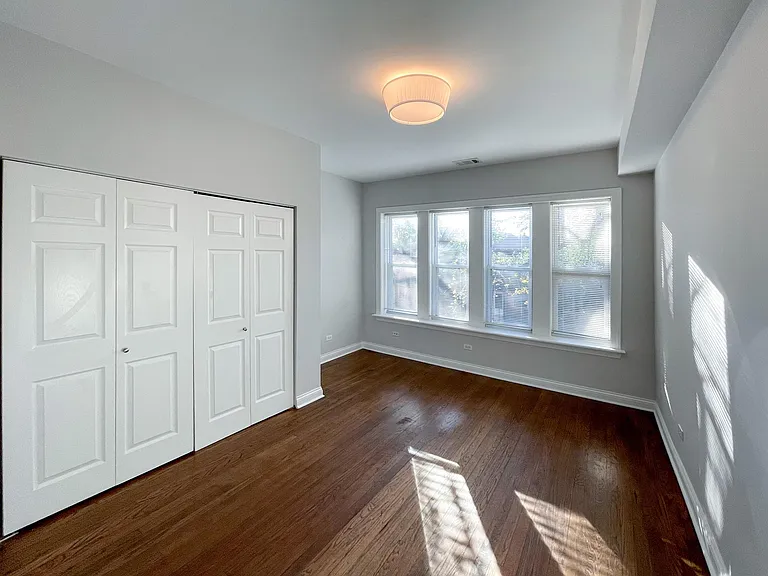 7209 N Damen Ave #2 — Photo 5
