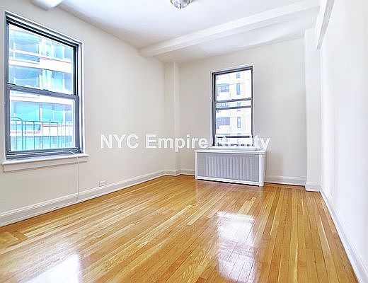 3rd image of 710 2nd Ave #7H