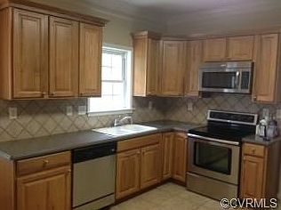 3rd image of 10639 Runnymeade Dr