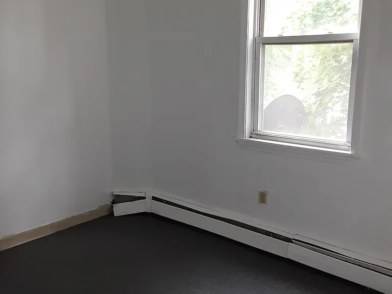 42 Homestead Ave #3E — Photo 6