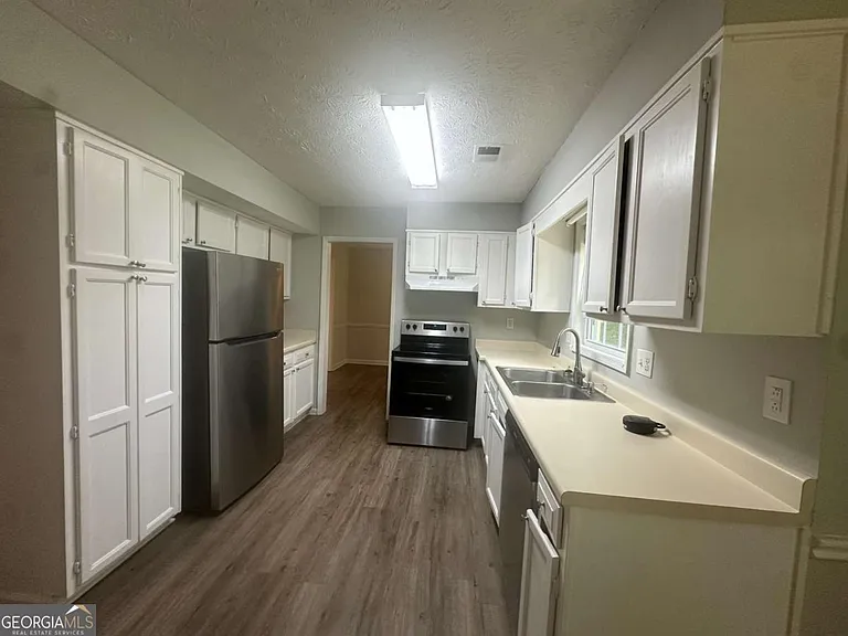 40 Lake Ct — Photo 9