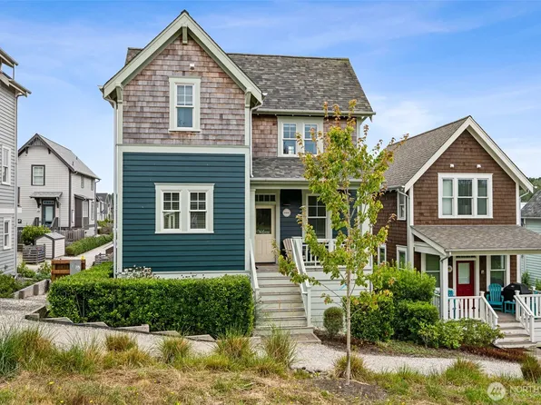 74 Flash Lane, Pacific Beach, WA 98571