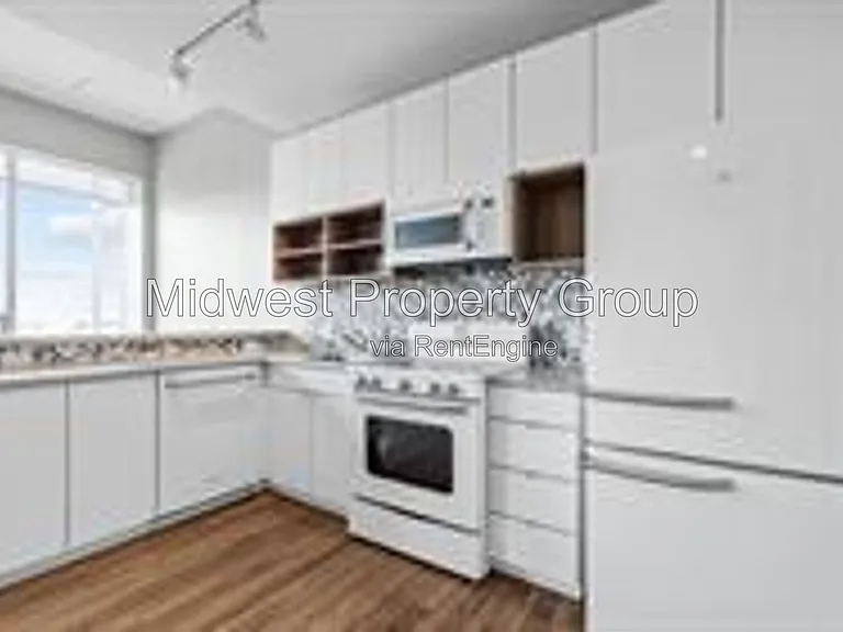 4100 Lindell Blvd #202 — Photo 4