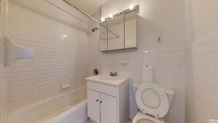 Rented by Bond New York | media 16