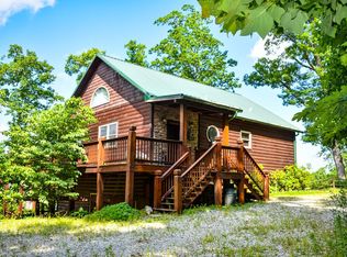 1050 Treyburn Oaks Dr, Whittier, NC 28789