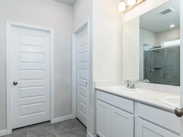 18565 Meadow Point Ln — Photo 12