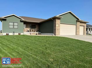 1919 Imperial Pl, Grand Island, NE 68803
