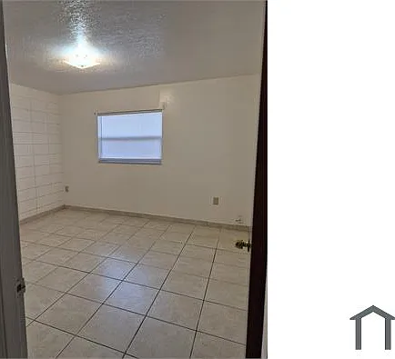 854 E Orange St — Photo 1