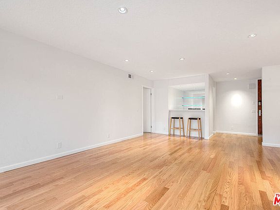 5th image of 750 S Spaulding Ave APT 118