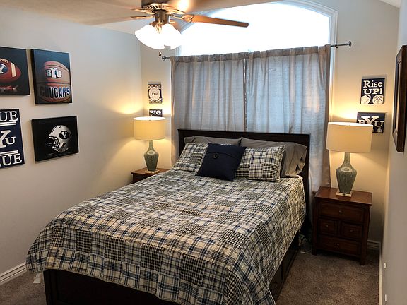 3rd image of 3541 Burgundy Dr