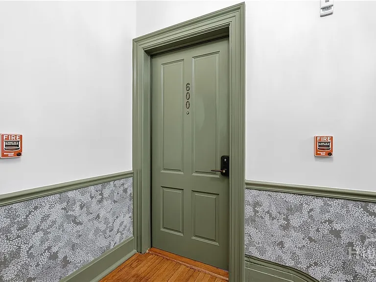 E McDonough St — Photo 16