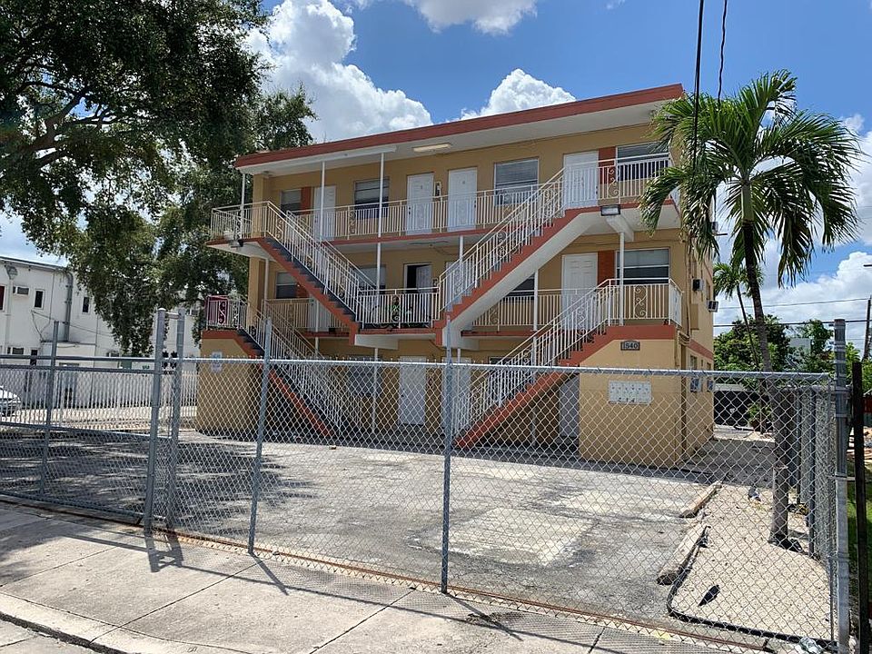 1st image of 1540 NW 1st Pl APT 1