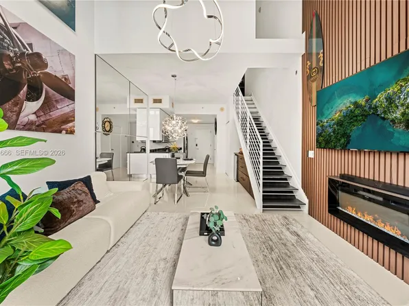 60 SW 13th St APT 2422, Miami, FL 33130