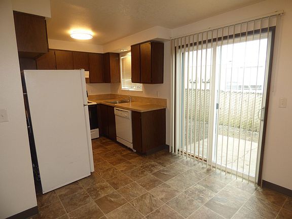 2nd image of 1441-1451 Salishan St SE