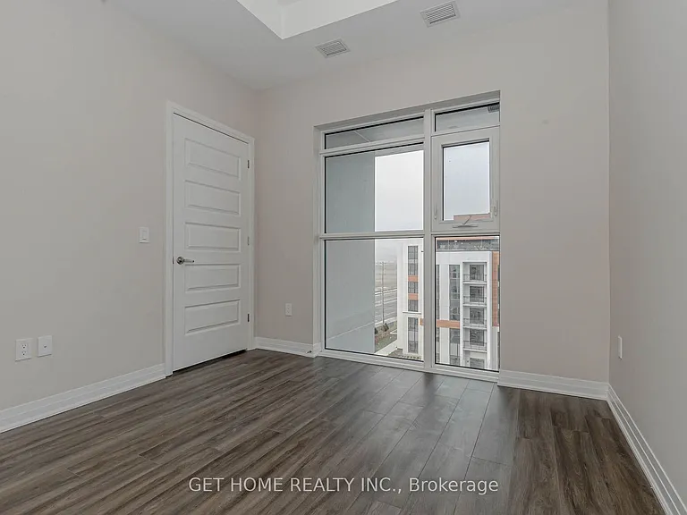 480 Gordon Krantz Ave #609 — Photo 18
