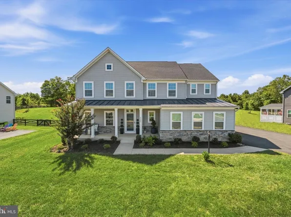 6589 Bob White Dr, Warrenton, VA 20187