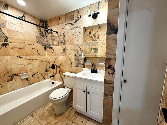 4th image of 438 E 9th St #3A