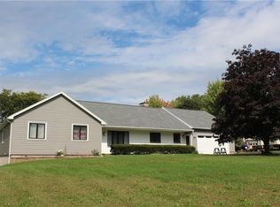 415 Whittier Rd, Spencerport, NY 14559